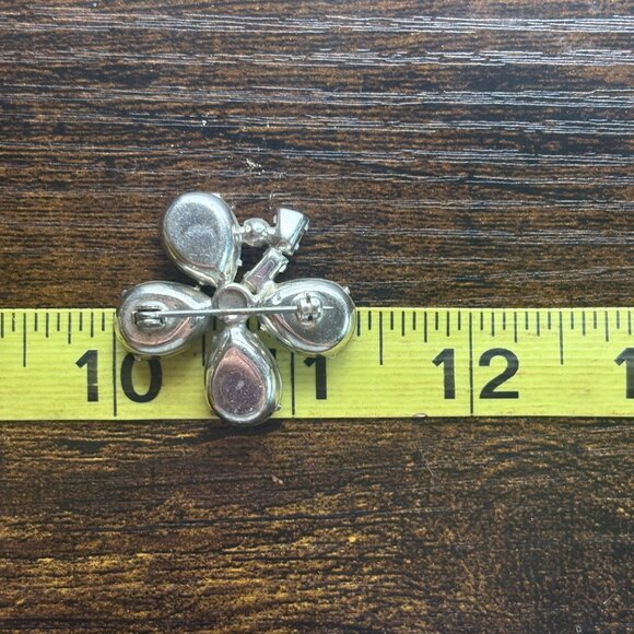 VTG Silver Tone White Crystal Four Leaf Clover Brooch Size 1.25" Length - Picture 8 of 10